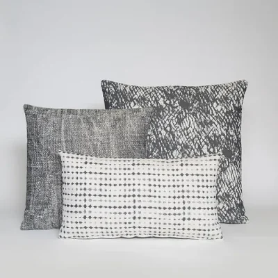 סט 3 כריות shibori b&w