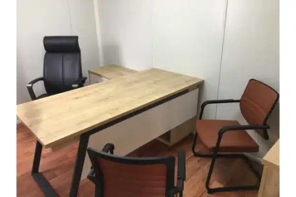 ⁦שולחן עבודה דגם פליקס כולל הרחבה 180 ס``מ צבע עץ בהיר⁩ – תמונה ⁦5⁩