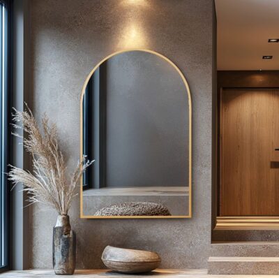 מראה חצי מעוגלת זהב