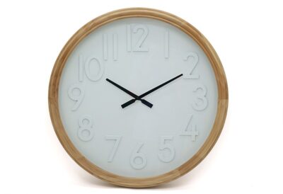 שעון עץ טום