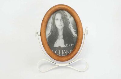 מסגרת לתמונה נמכר בזוגות בלבד